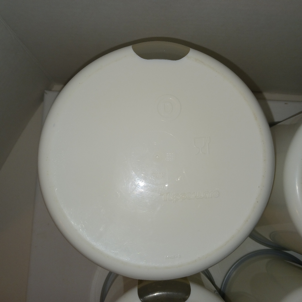 Tuppereare One Touch Canister Set - White/Gray - Vintage - Picture 10 of 10